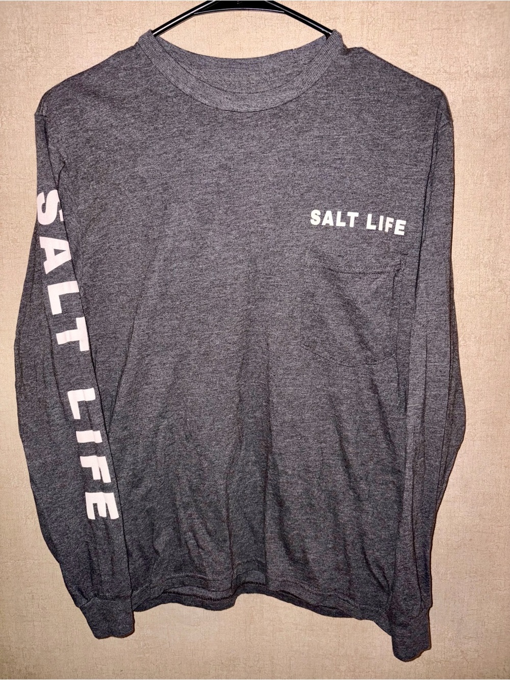 Salt Life Charcoal Long-Sleeve Logo Pocket Tee